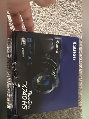 Canon PowerShot SX740 HS Compact Camera - Black